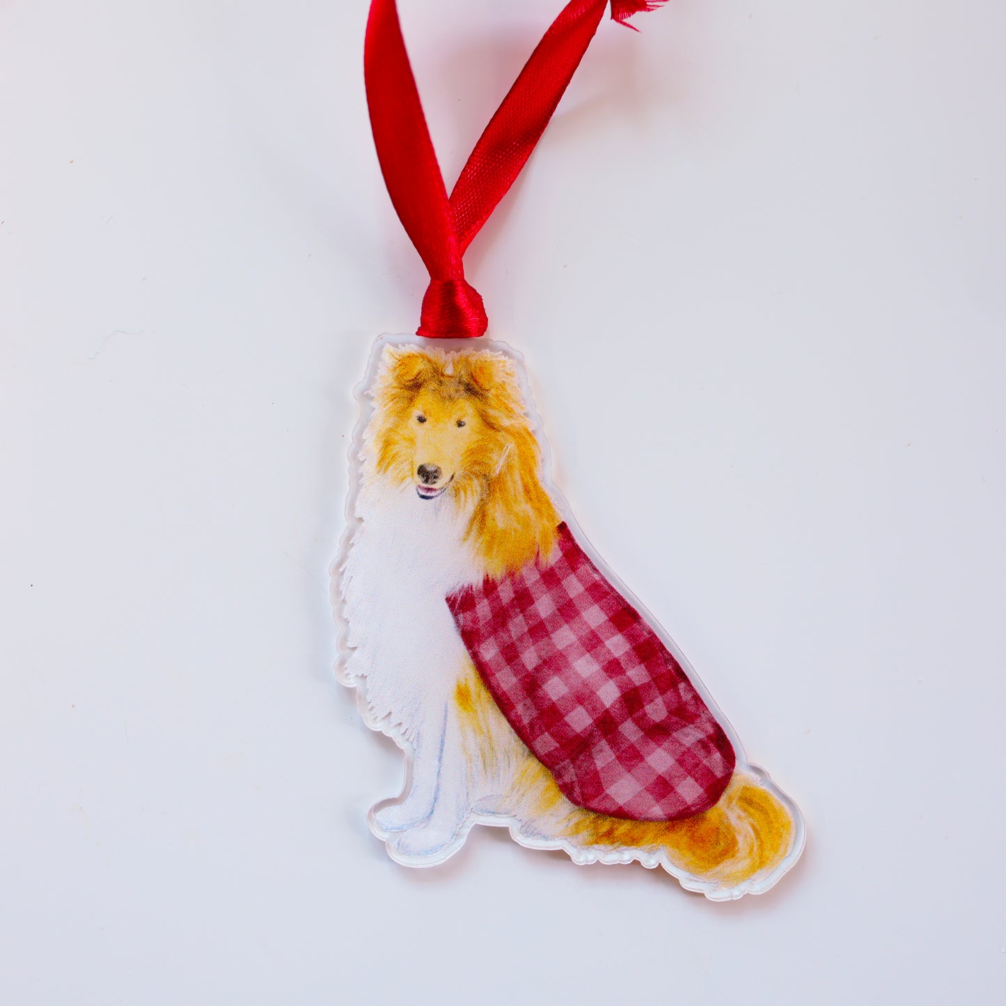 Her Majesty, Maroon Ornament