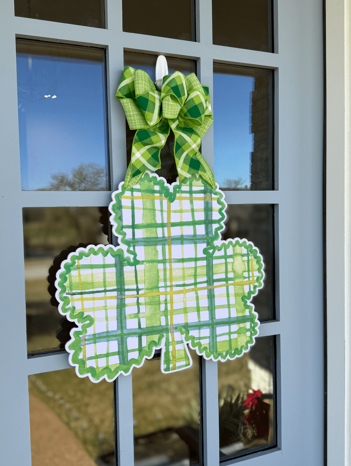 Classic Clover- Door Hanger