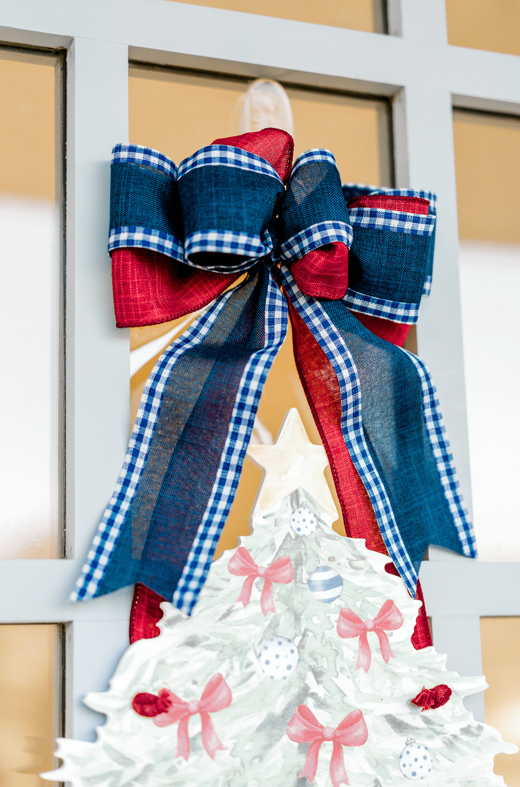 Chinoiserie Christmas Tree- Door Hanger (Ships Nov 3)