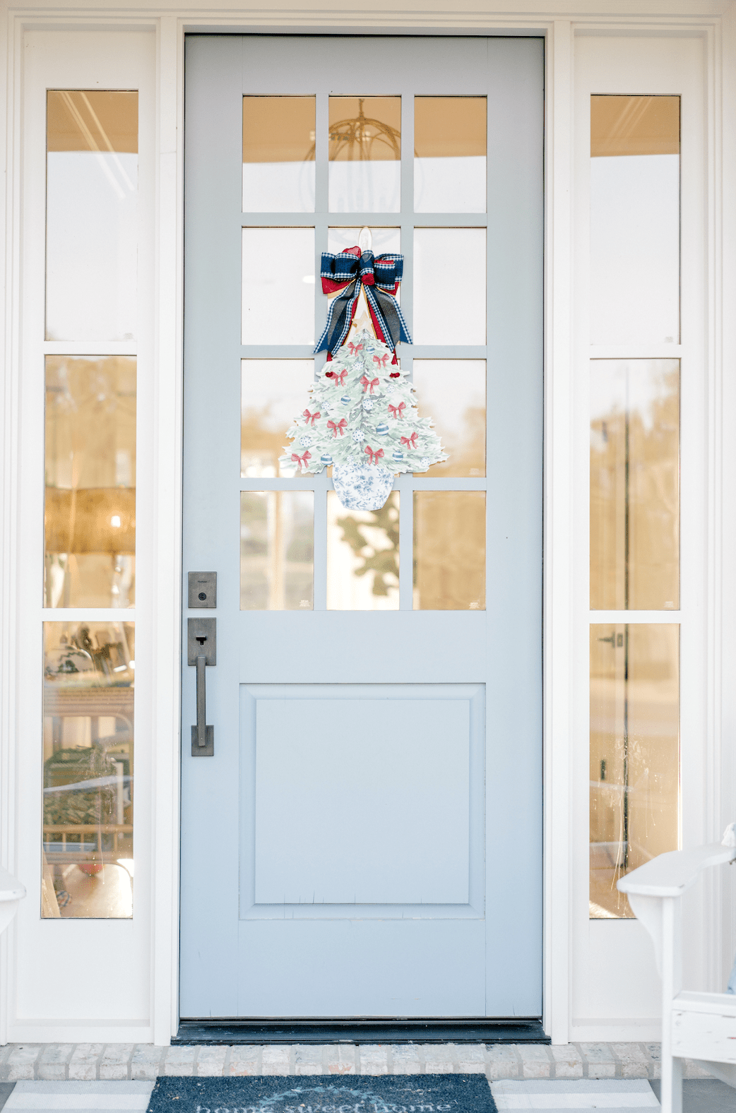 Chinoiserie Christmas Tree- Door Hanger (Ships Nov 3)